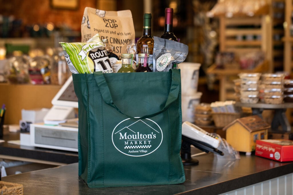 moultons market groceries